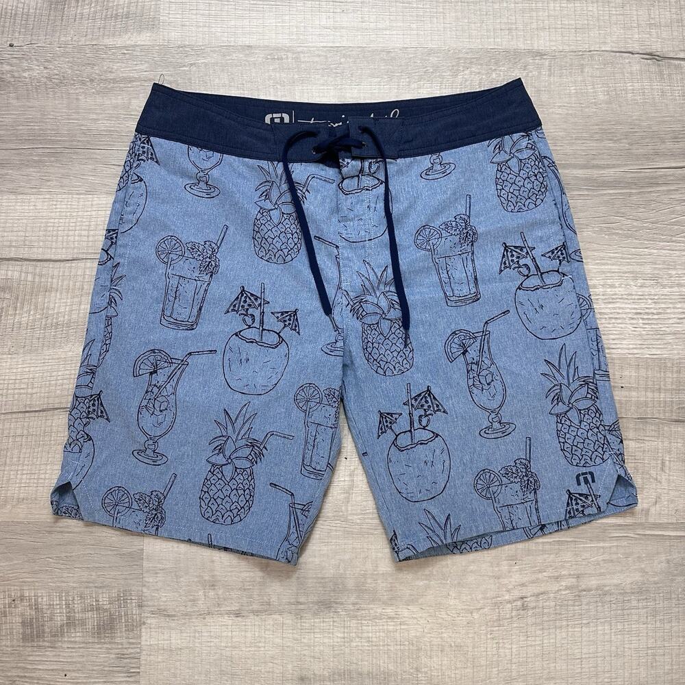 Travis Mathew AOP Cocktail Party Pineapple Swim Shorts Size 32 Blue